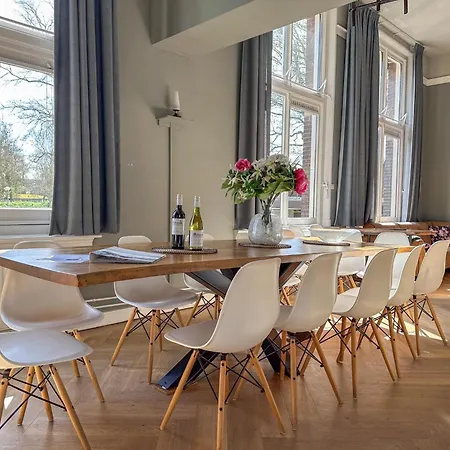 Combi Grote En Kleine Weeshuis * Enkhuizen