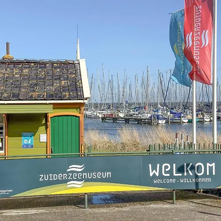 Combi Grote En Kleine Weeshuis Hébergement de vacances Enkhuizen