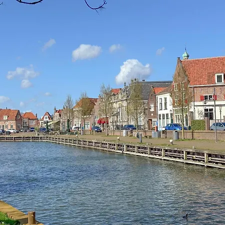 Combi Grote En Kleine Weeshuis *