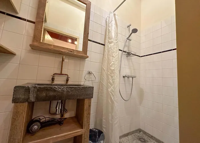 Combi Grote En Kleine Weeshuis