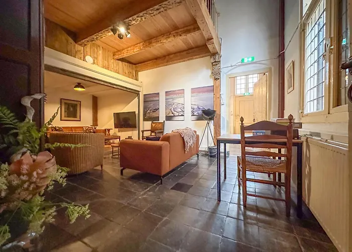 Hébergement de vacances Combi Grote En Kleine Weeshuis Enkhuizen